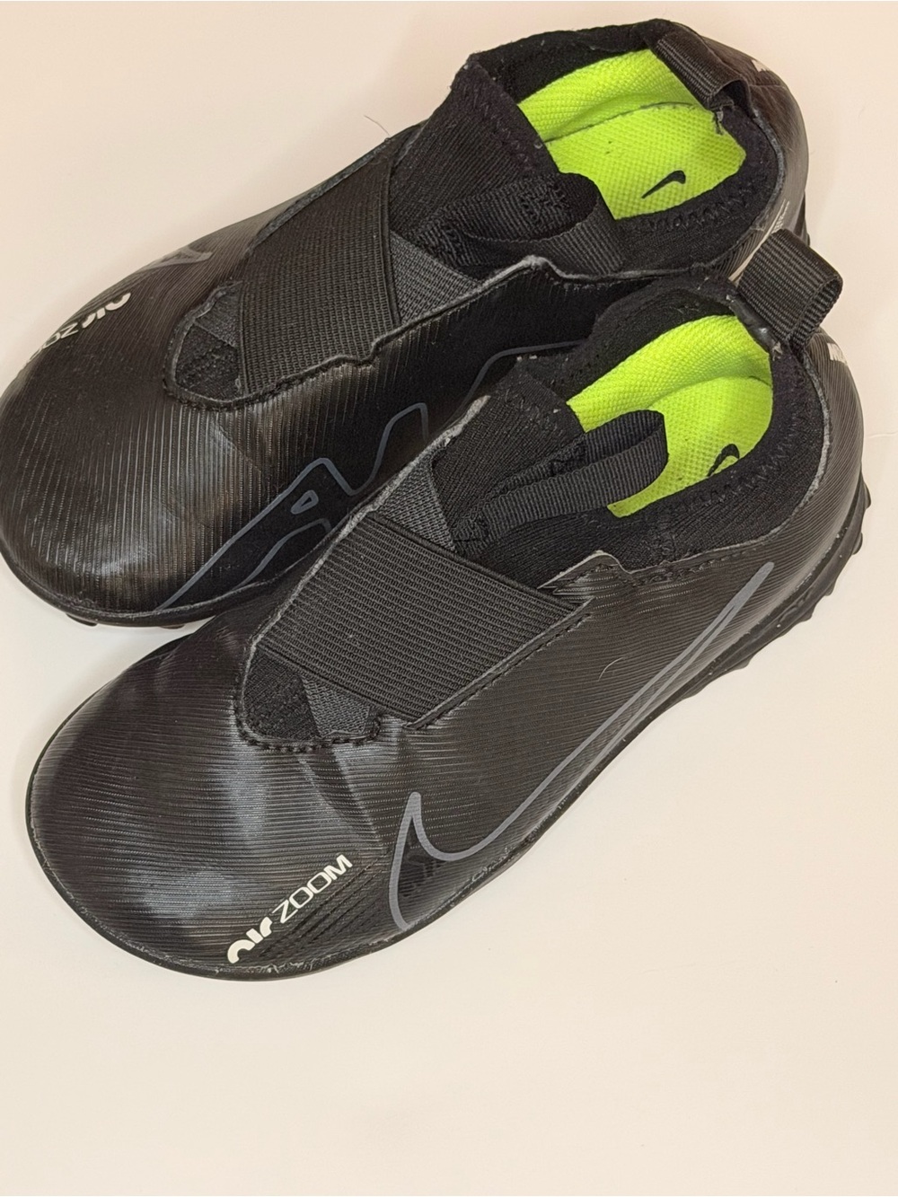 black Nike Junior Zoom Mercurial soccer shoes kids 11c